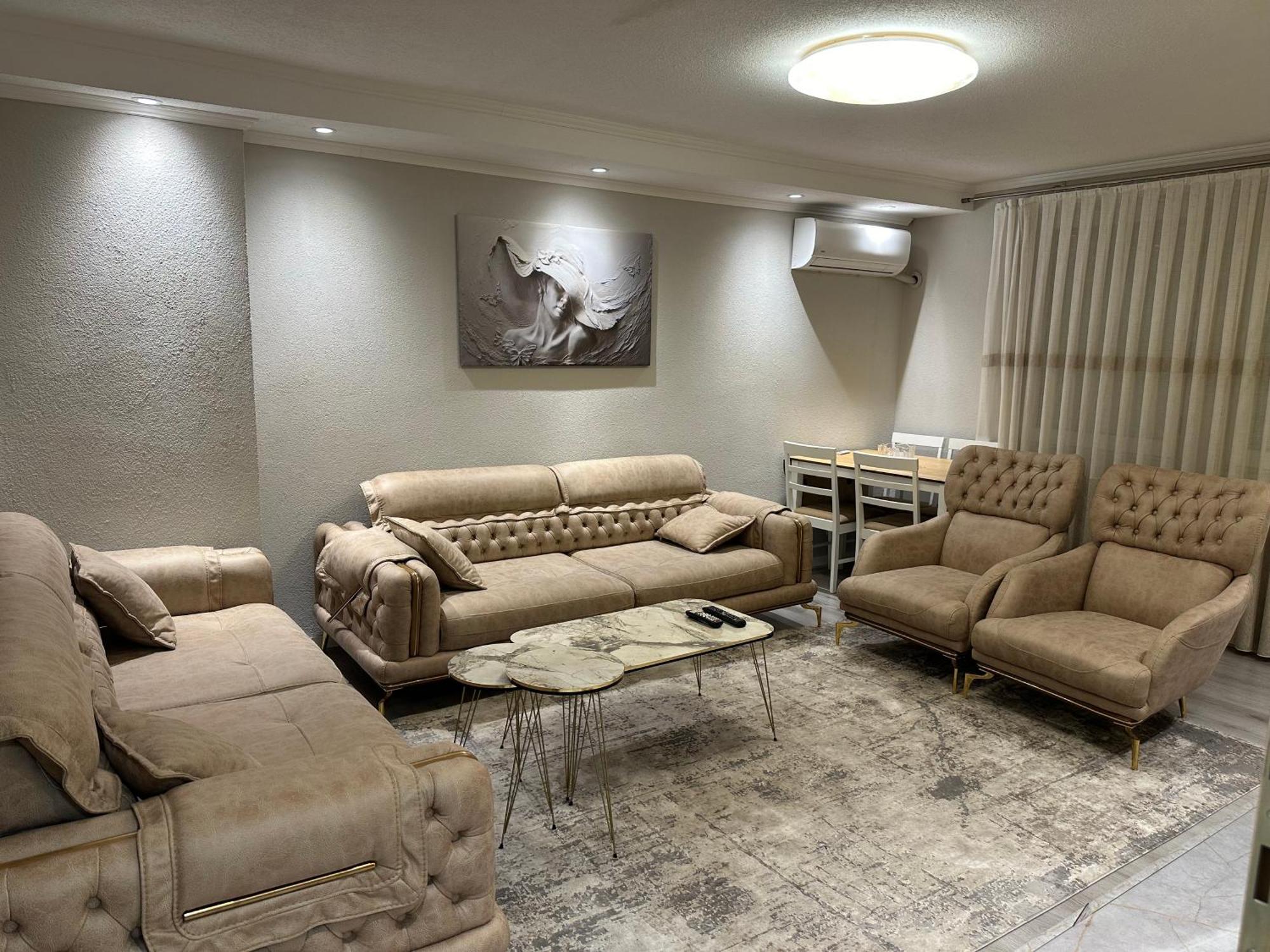 Skyline Apartment 2 Печ Екстериор снимка