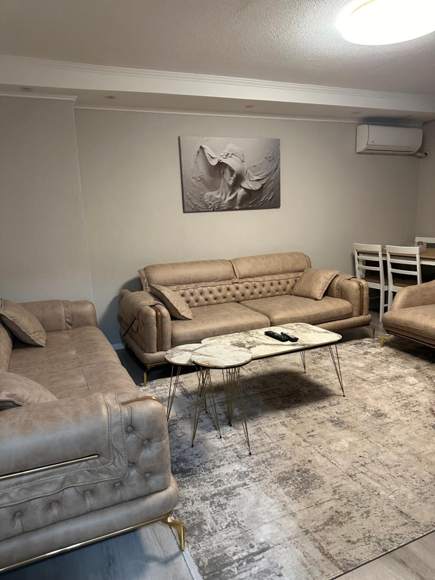 Skyline Apartment 2 Печ Екстериор снимка