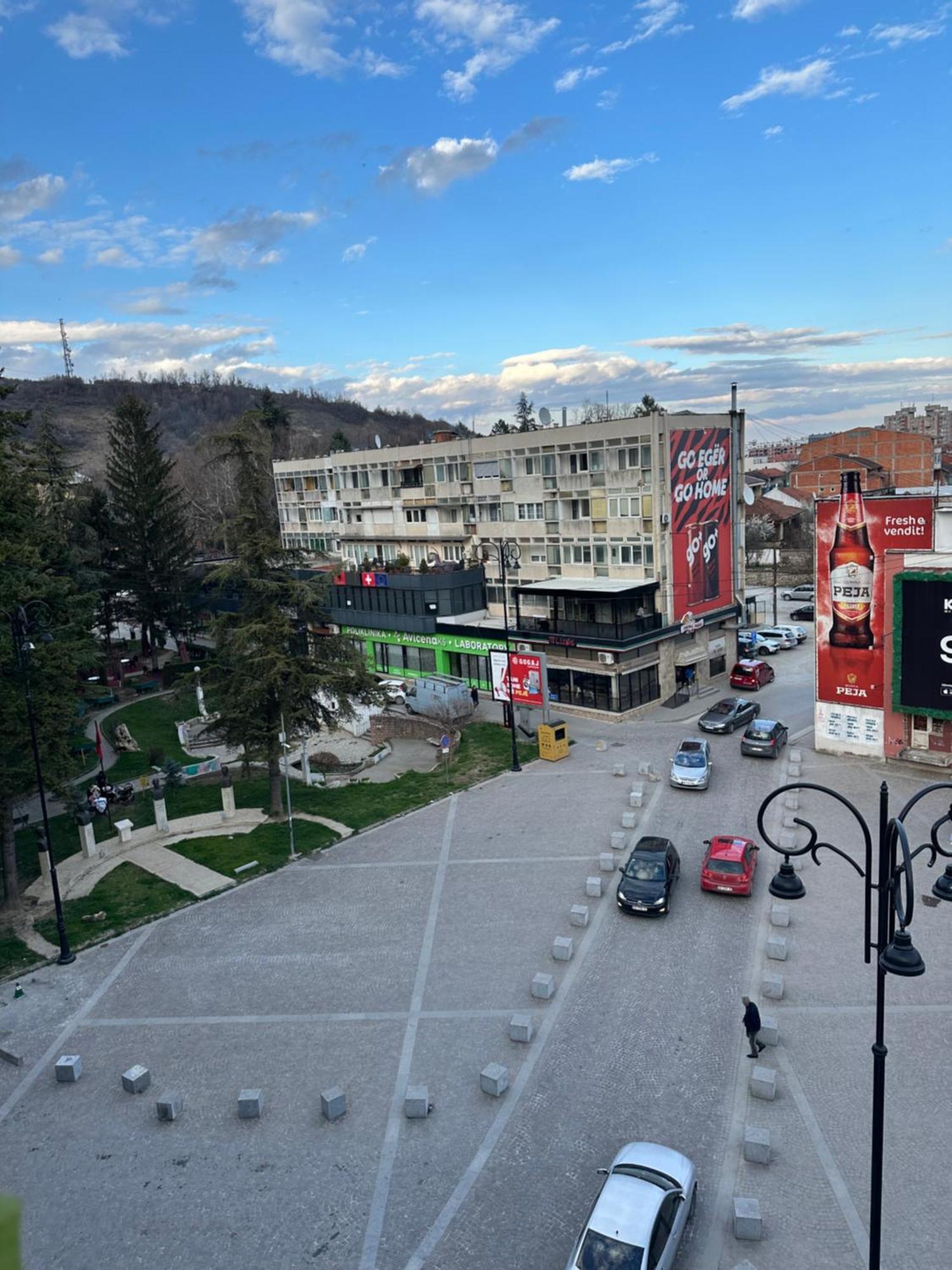 Skyline Apartment 2 Печ Екстериор снимка